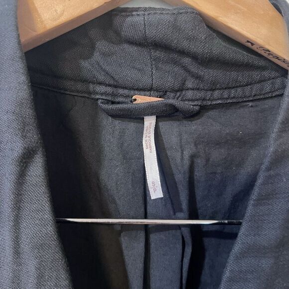 Sold  - Picture 6 of 7